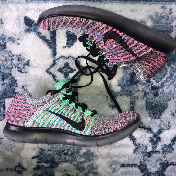 Nike Shoes - NWOT NIKE FREE running shoes